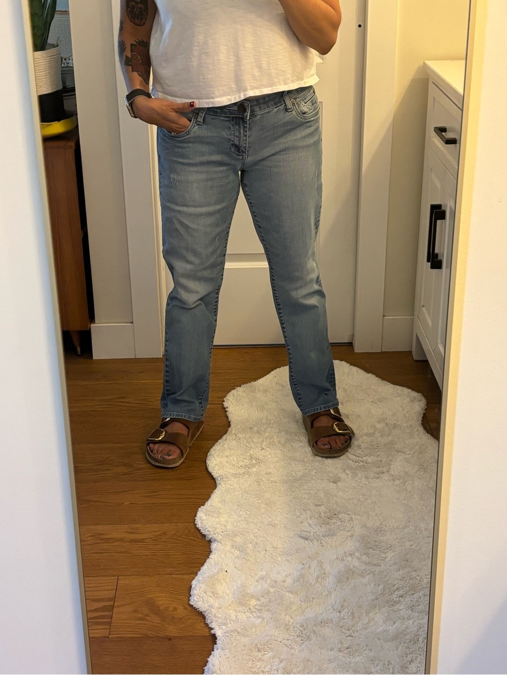 Kut From the Kloth Catherine Boyfriend Mid Rise Light Wash Denim Jeans - Picture 2 of 8